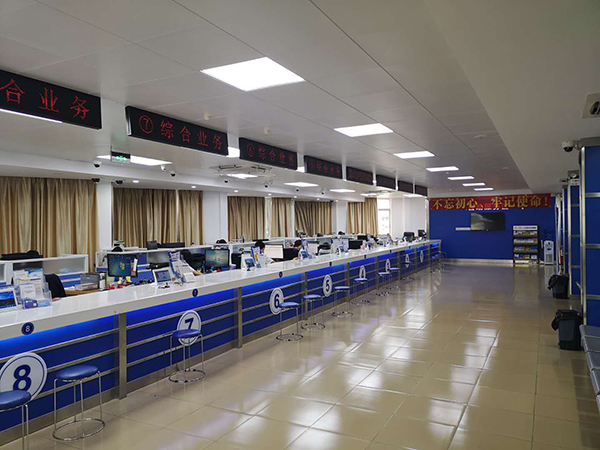 智慧營業(yè)廳排隊叫號系統(tǒng)_營業(yè)窗口排隊叫號系統(tǒng)解決方案